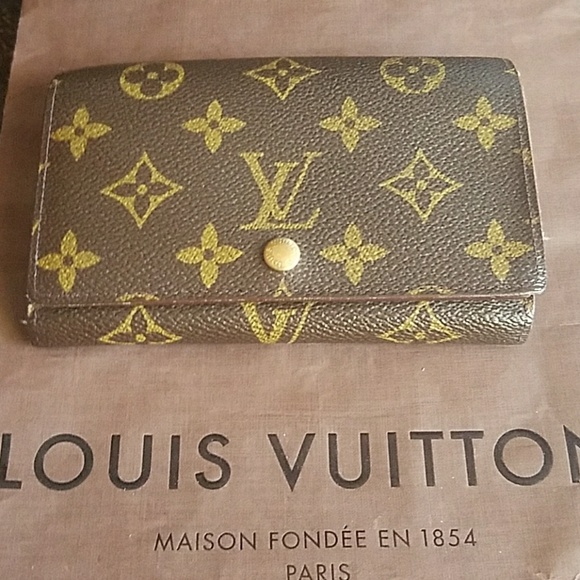 Louis Vuitton Accessories - Authentic Louis Vuitton wallet